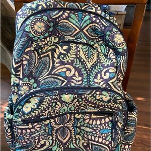 VERA BRADLEY LARGE BACKPACK